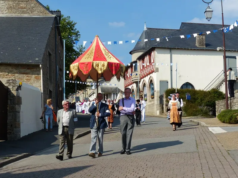 Pardon - Notre Dame du Roncier - Josselin - Brocéliande-  Morbihan