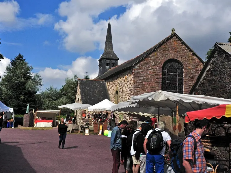 ptitmarché_artisans_Atréo_Tréhorenteuc_DestinationBrocéliande