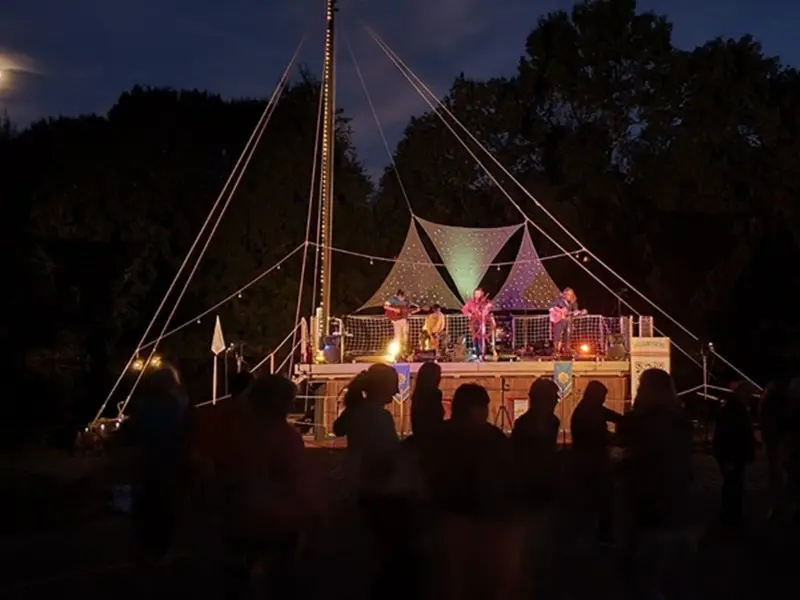 Festival Barzhed Ô Bark_Josselin_DestinationBrocéliande