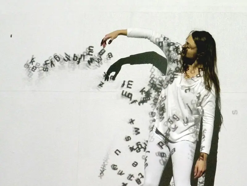 Ni plus ni moins - spectacle danse philosophie numérique - Mauron -Morbihan