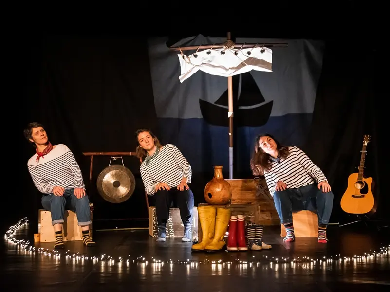 Philomèle - La tête dans les étoiles - jeune public - Val d'Oust - Morbihan
