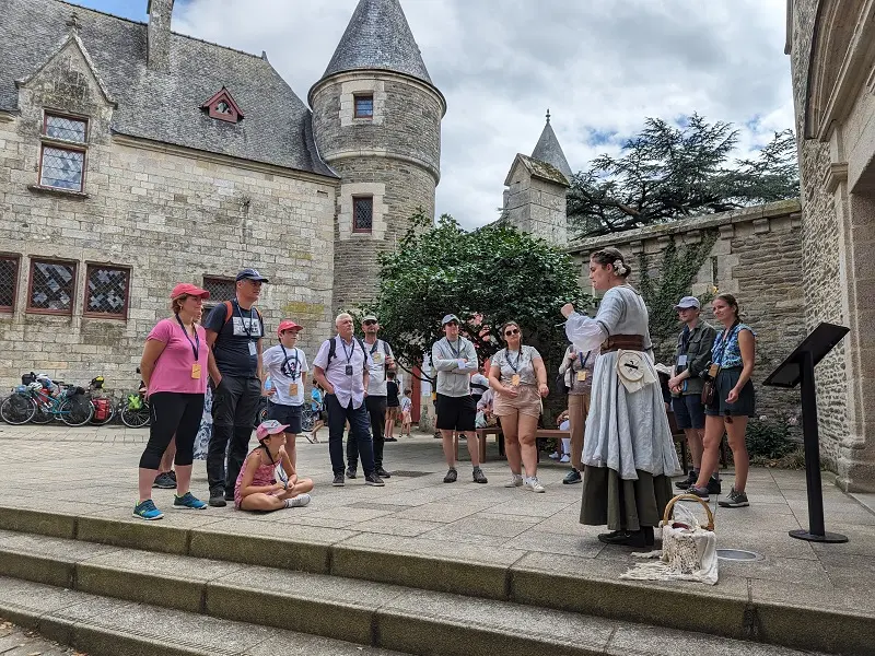balade_contée_Josselin_au_Fil_des_légendes_DestinationBroceliande
