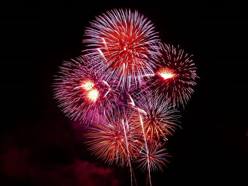 Feu d'artifice - fête nationale -Mauron - Morbihan - Bretagne