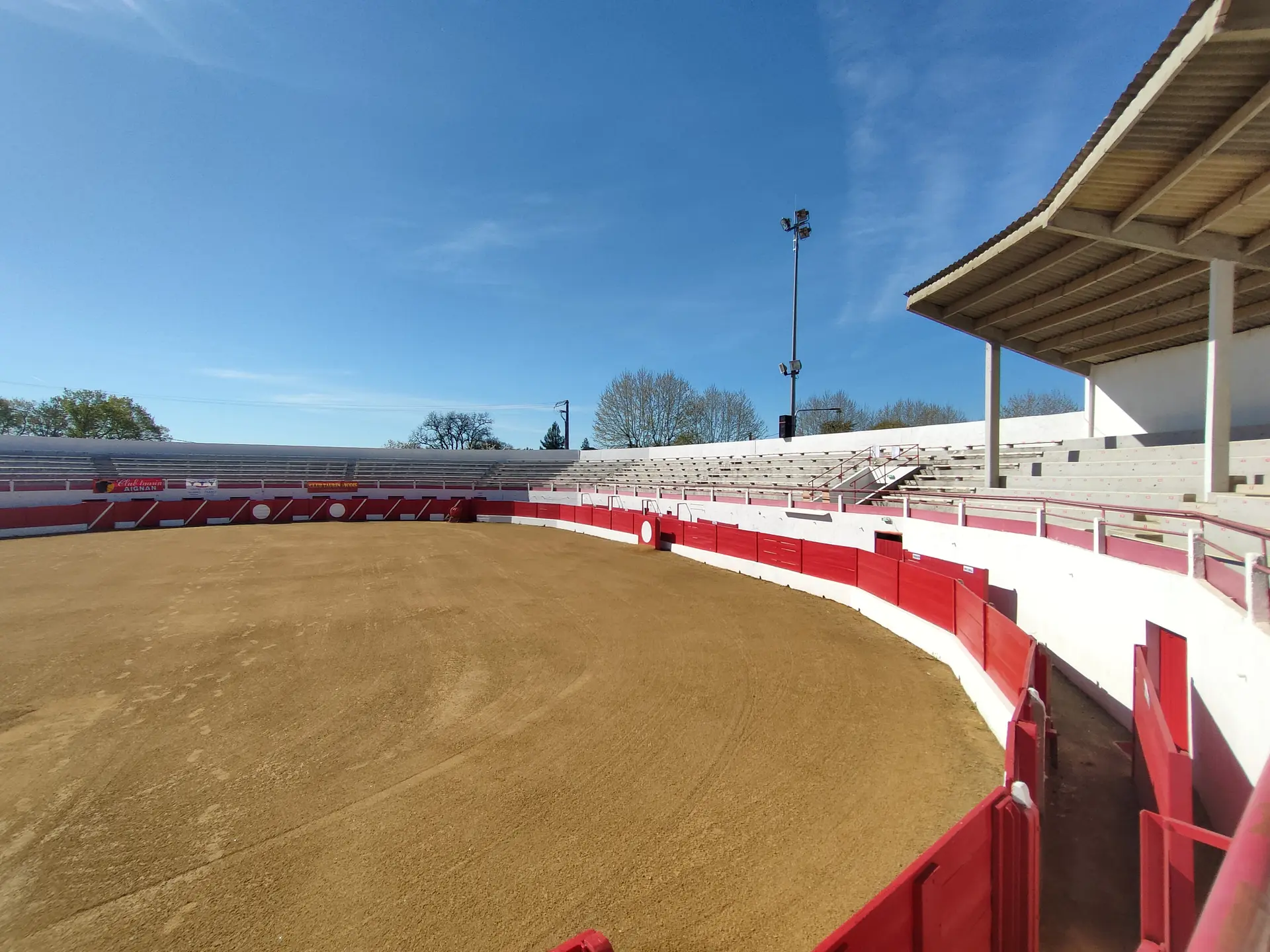 Arènes à Aignan © CSO