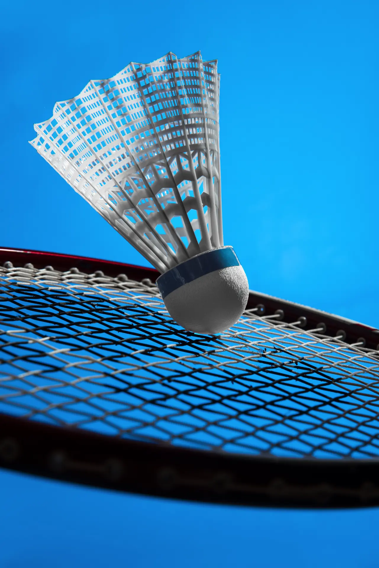 concept-de-badminton-avec-eclairage-spectaculaire