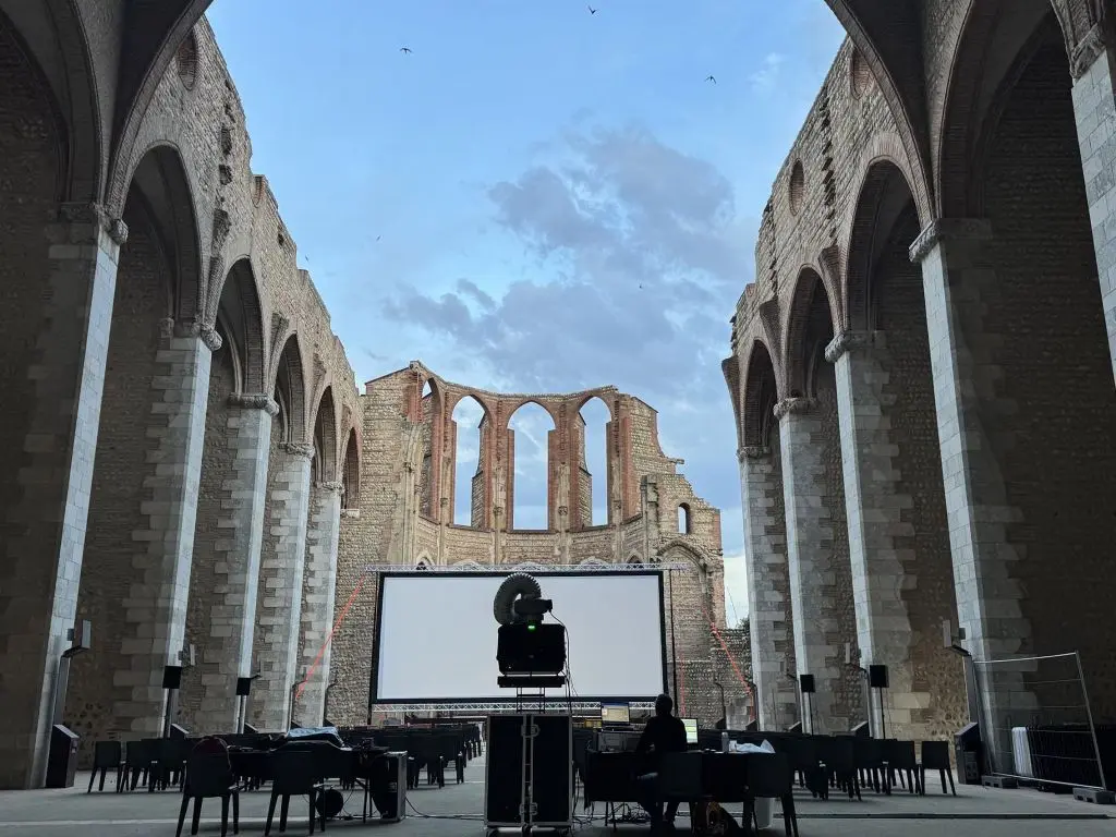 CONFRONTATION - photo