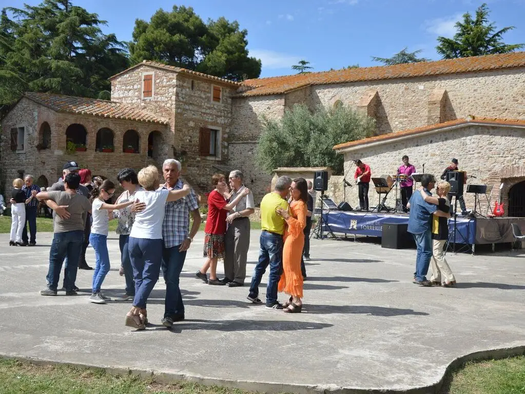 TORREILLES FMA VISUEL PAQUES A JUHEGUES