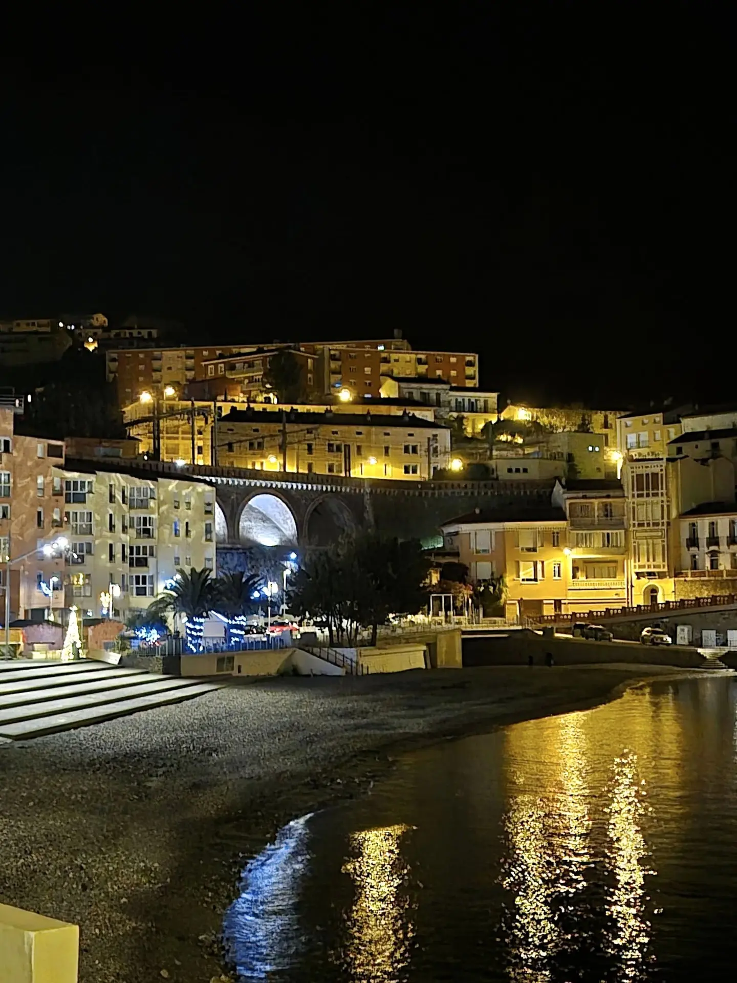 MARCHE DE NOEL CERBERE