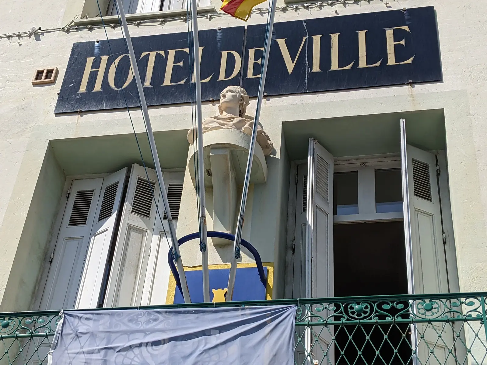 Mairie de Port-Vendres Bettina B