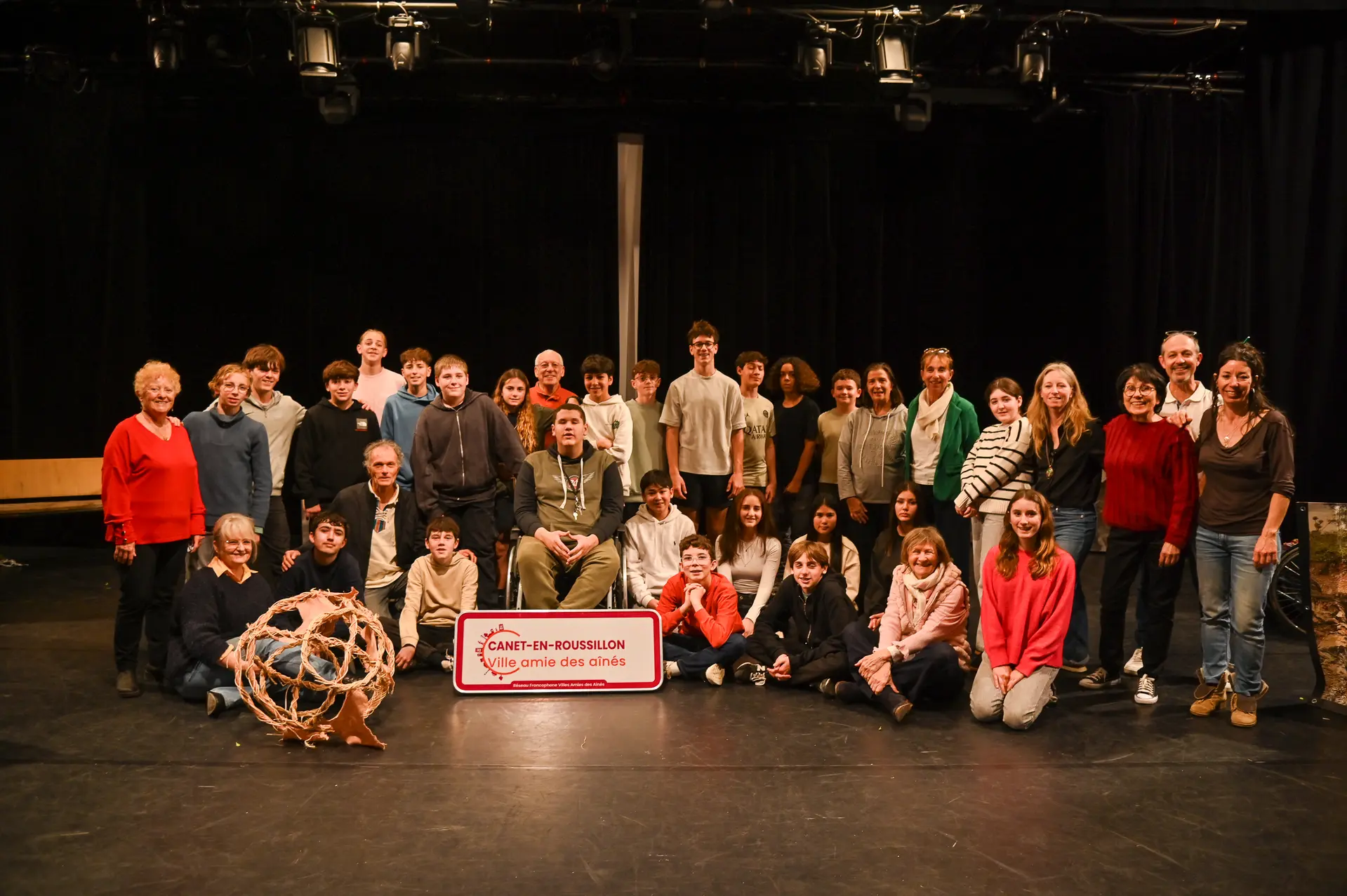 groupe + panneau + Aurélie etc..