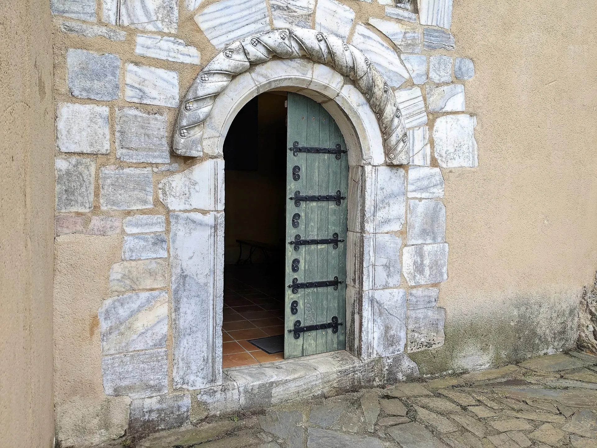NOTRE DAME DU CHATEAU