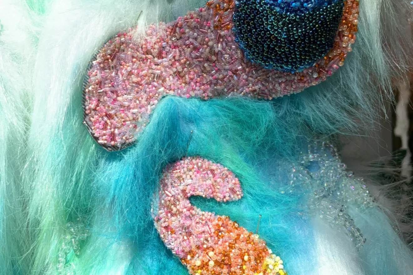 Les papillons dans le ventre sont de fer