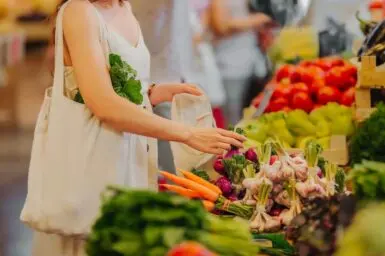 Marche-des-producteurs-385x0-c-default