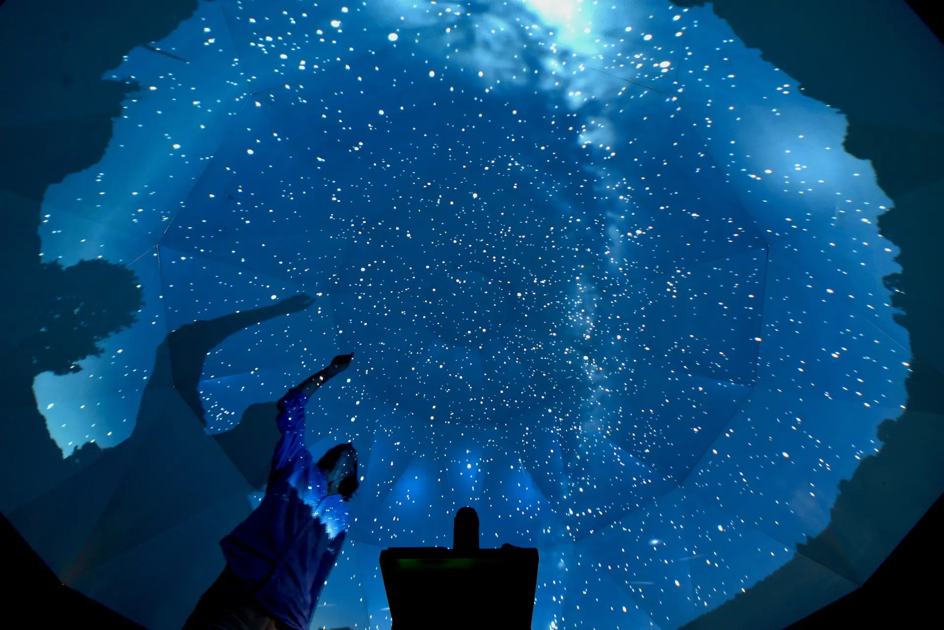 Planetarium-de-La-Chapelle-aux-Lys- 85
