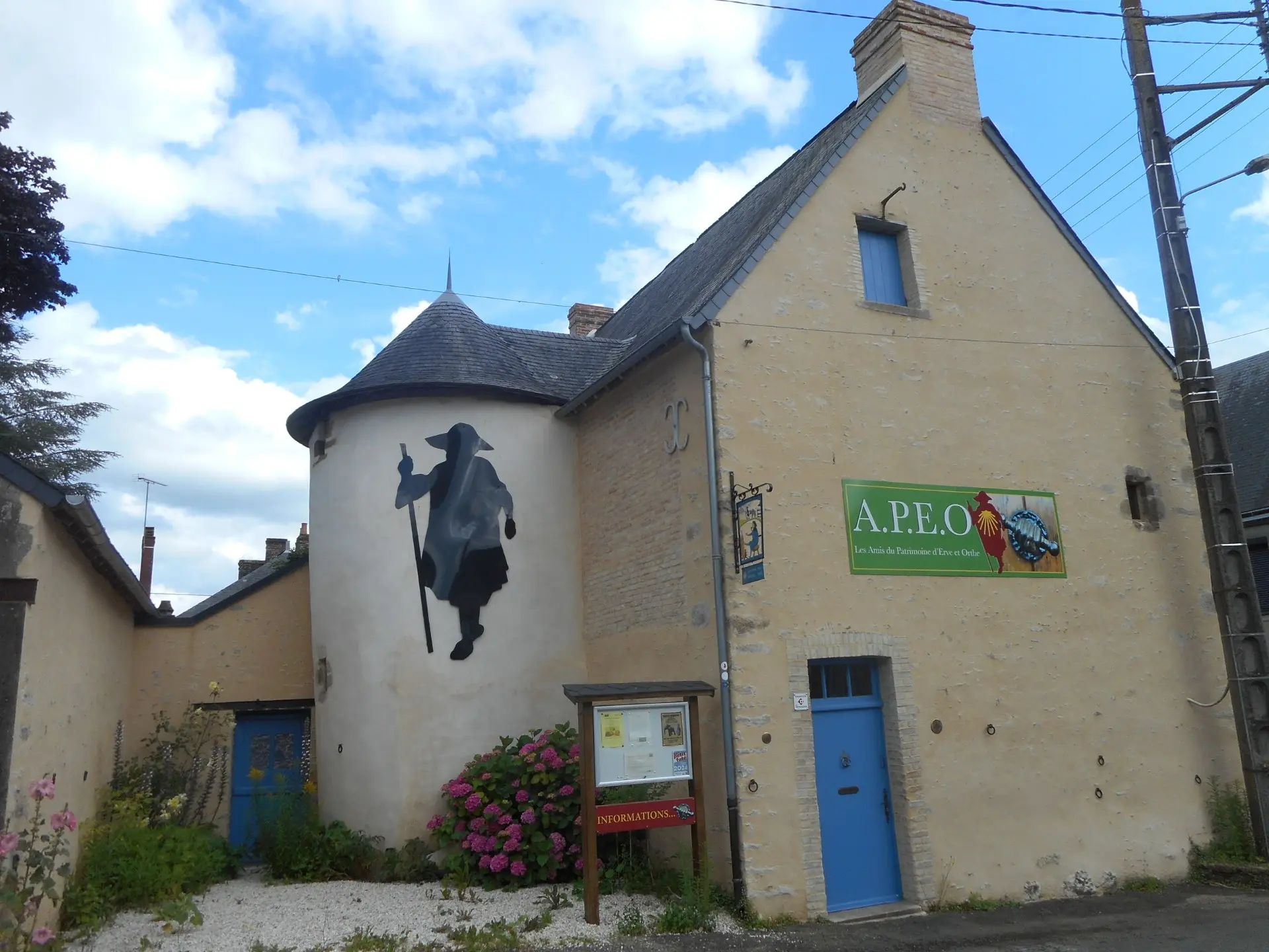 auditoire de justice à st pierre-sur-Orthe