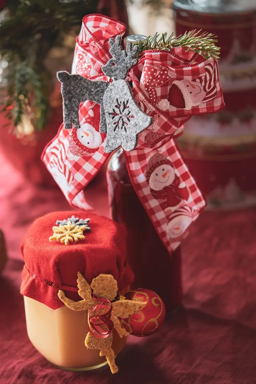 christmas-gifts-8462160_1280