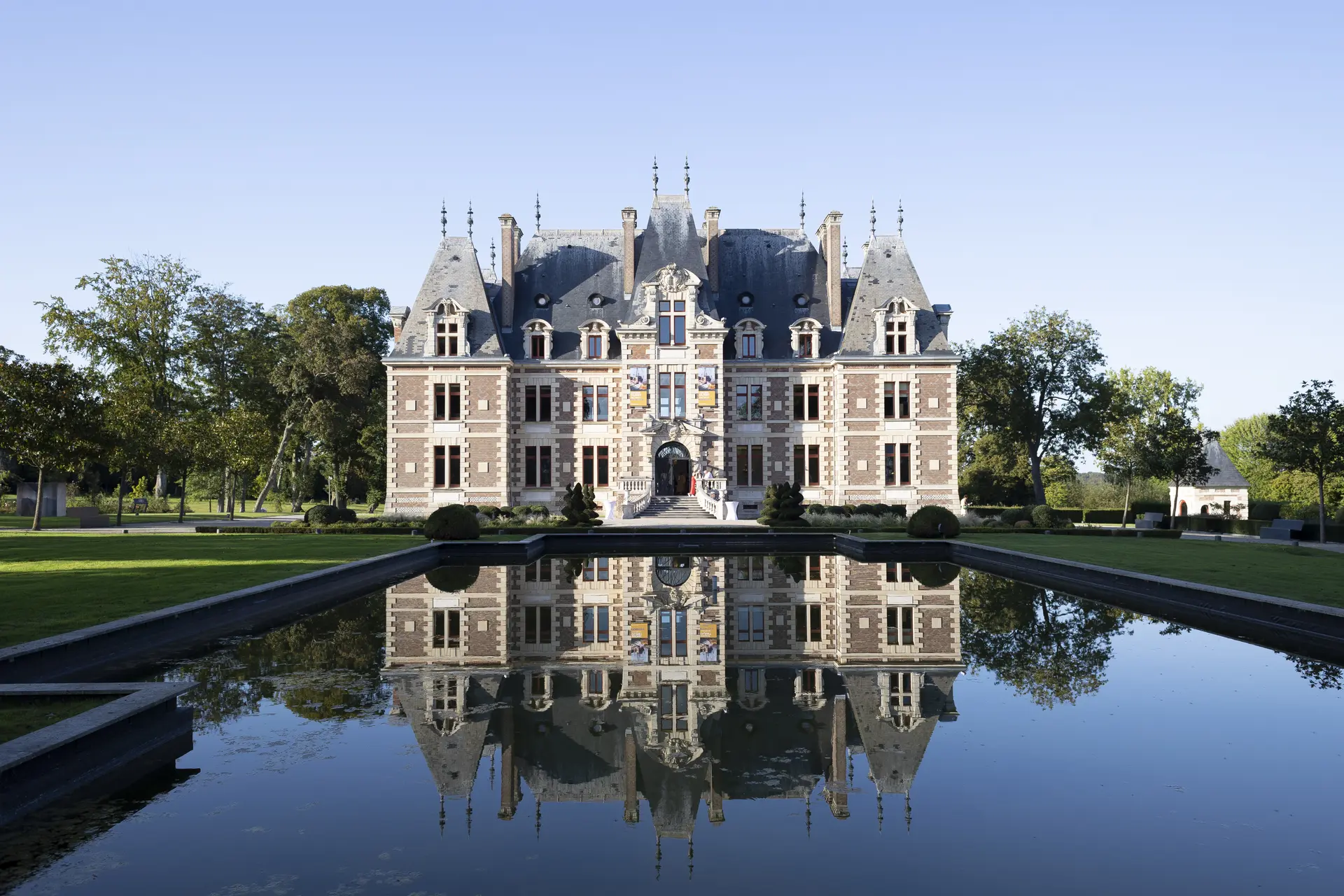 Château et bassins du centre d'art