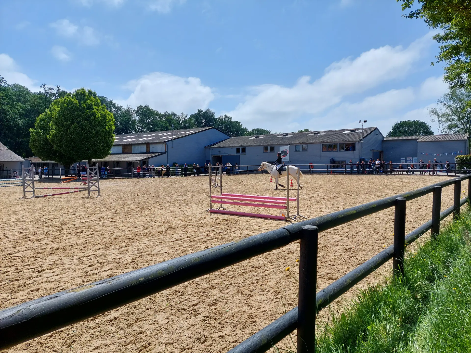 Concours de Saut d'Obstacles au Centre Equestre du Colombier