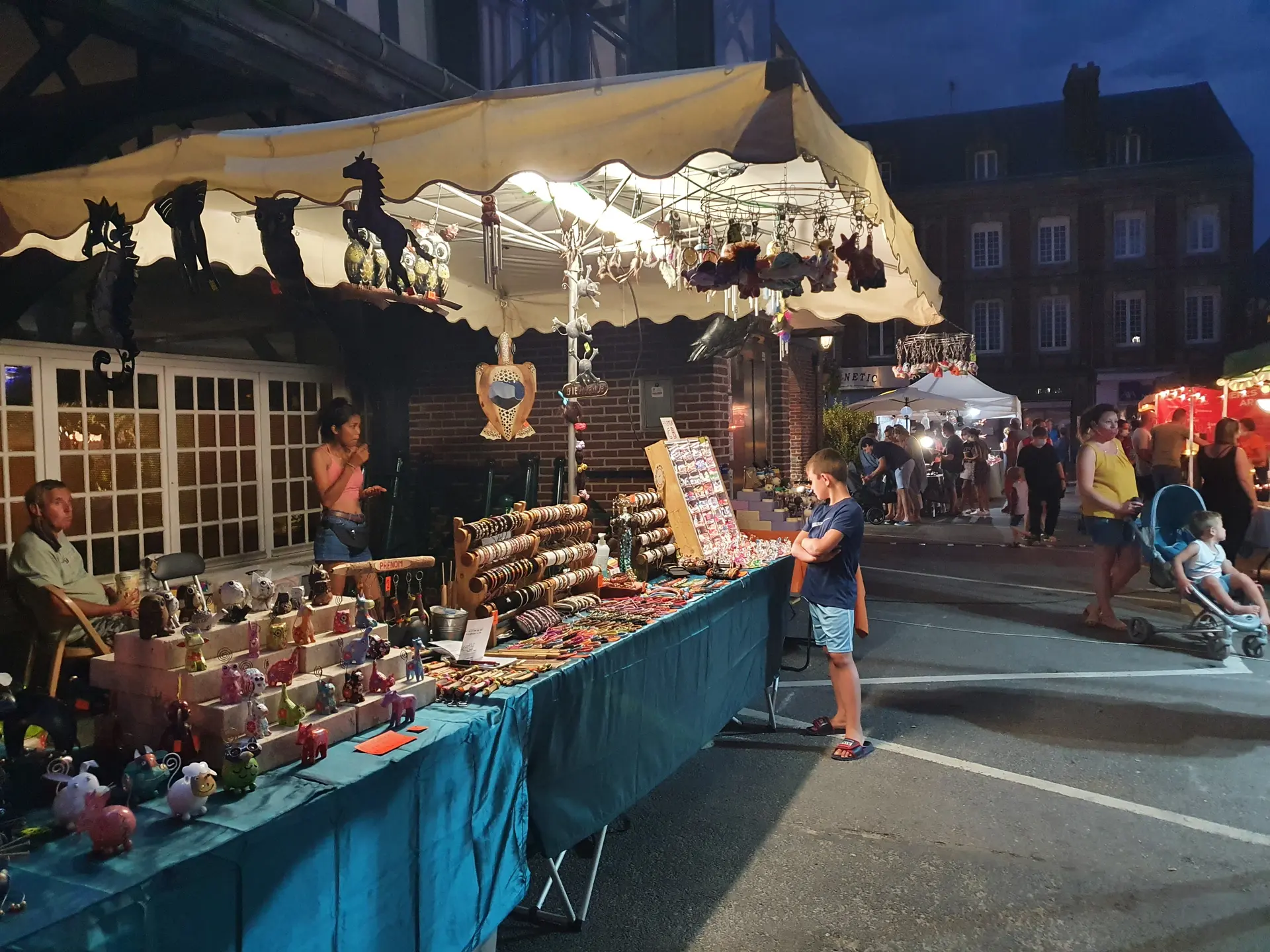 Marché nocturne de Luneray