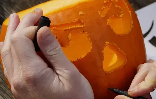 Atelier famille : La sculpture sur citrouille