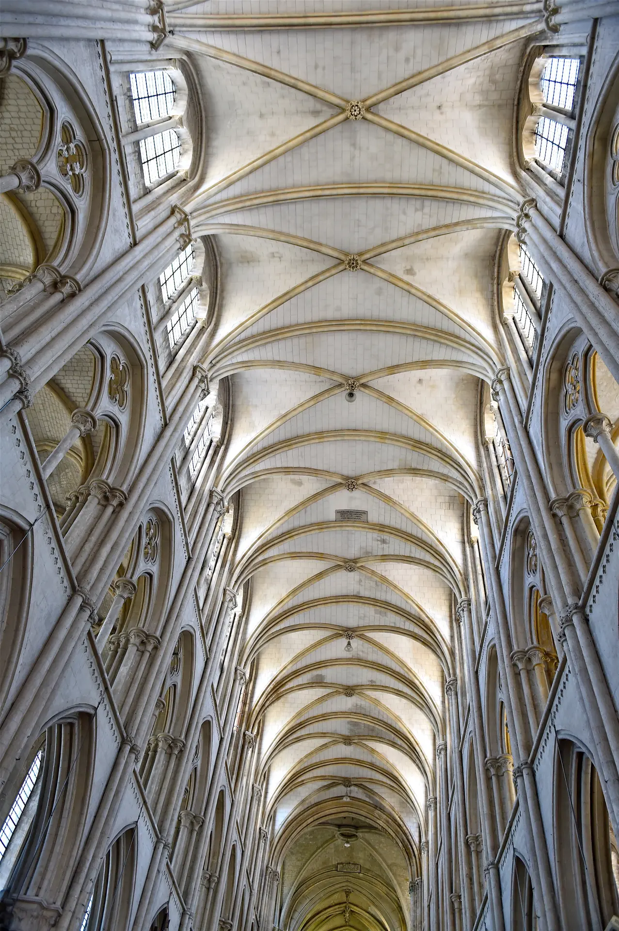 EU_Collégiale Notre-Dame_001
