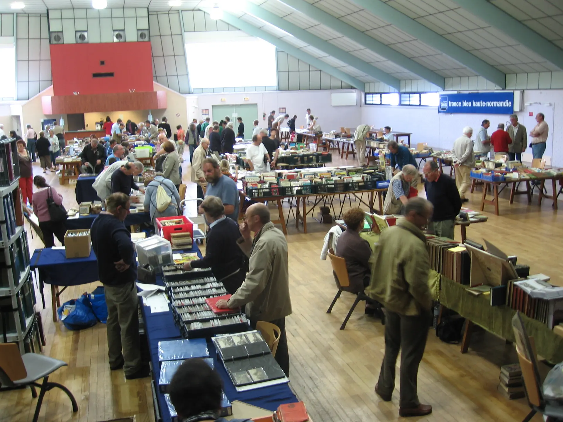 Foire aux Livres et CPA - Cany-Barville