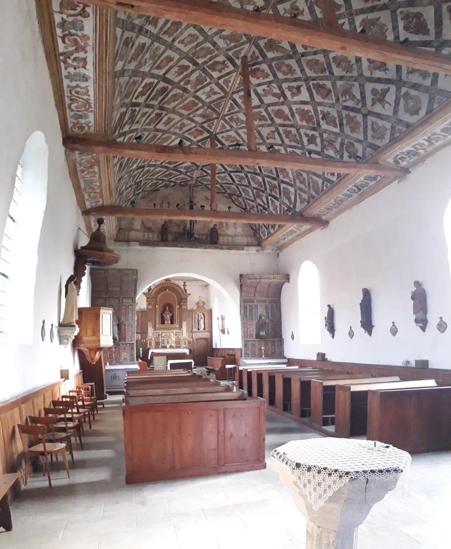 Intérieur église