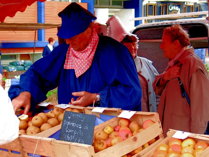 Marché de Saint Valery en Caux (1)