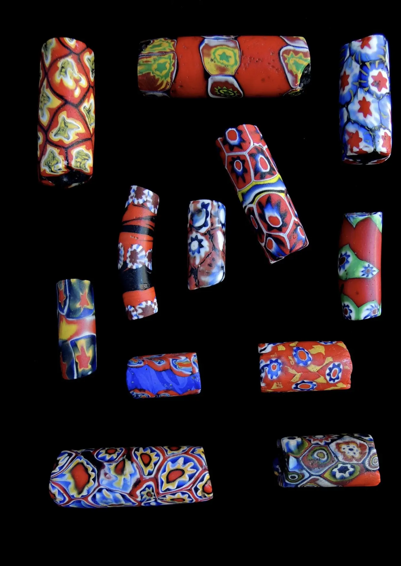 Musée Galerie Mots Perlés©M-G-Maurette-Perles de troc2