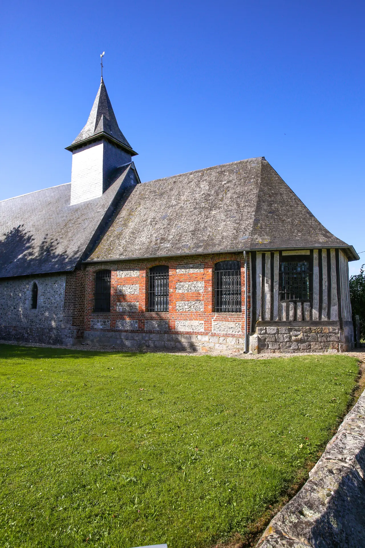 La chapelle Authieux-Ratiéville
