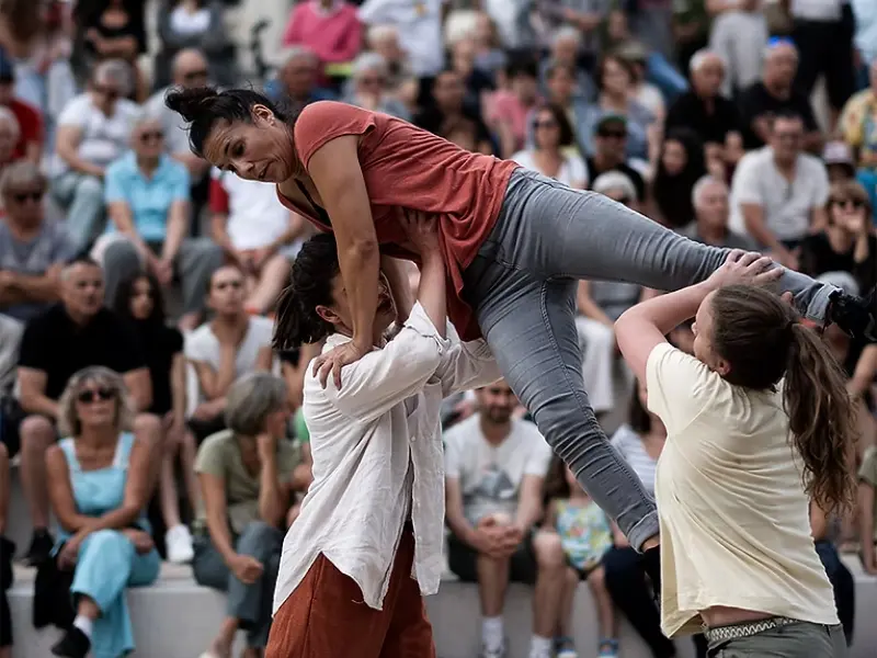 SNATCH spectacle ecole lillebonne septembre 2025 centre culturelle juliobona