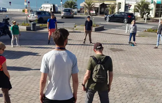 La plage de Monet à Perret en baskets