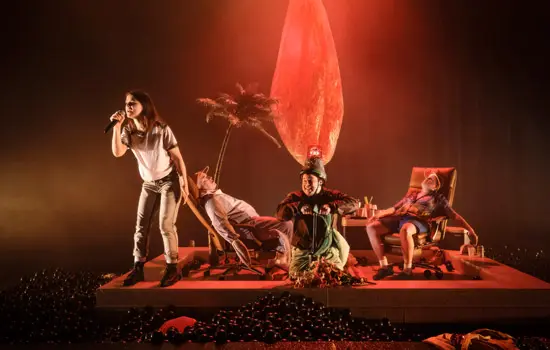 Le Poids Des Fourmisa