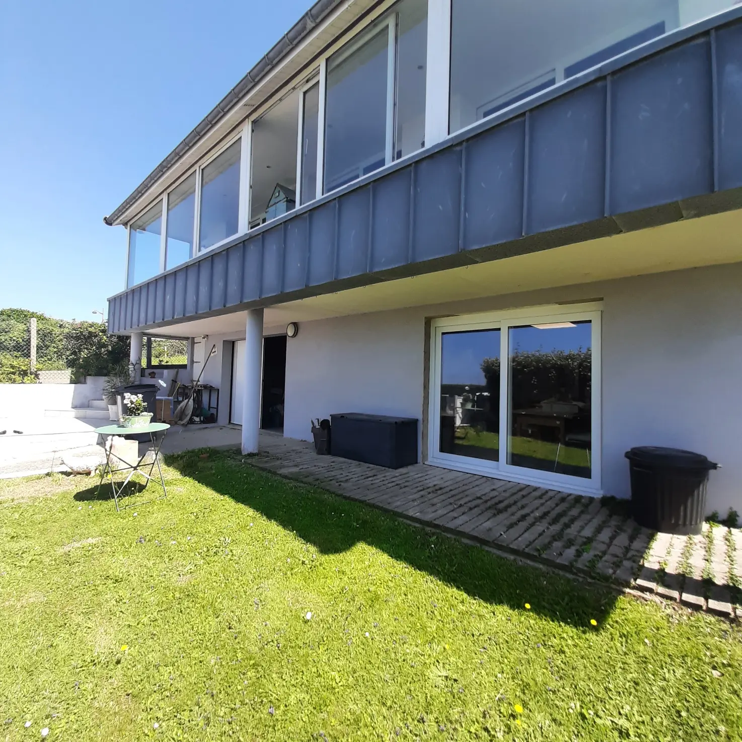 AtelierVUE ATELIER DU JARDIN VERS GARARGE