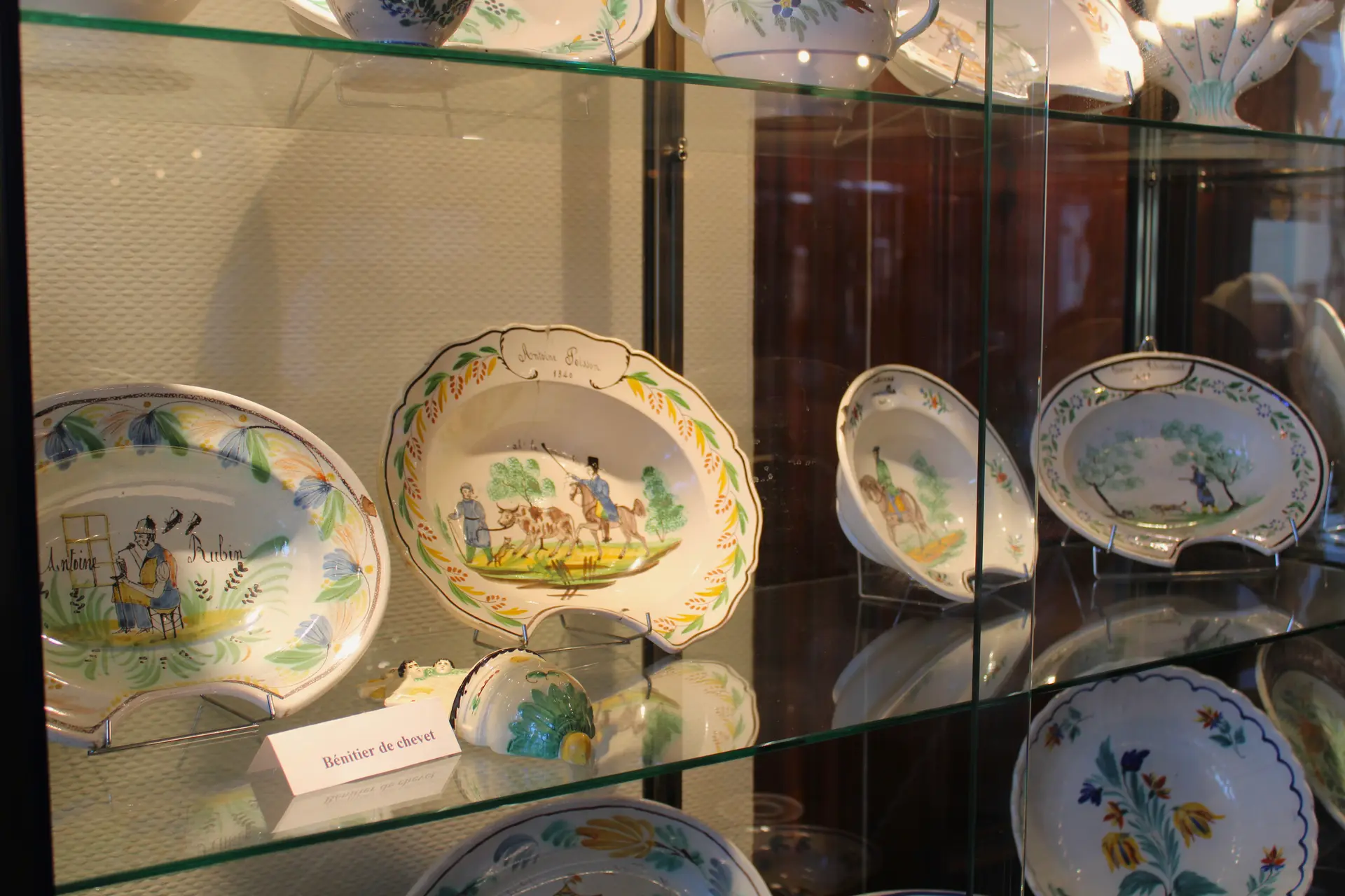 Visite commentée de la collection de faïances de Forges-les-Eaux