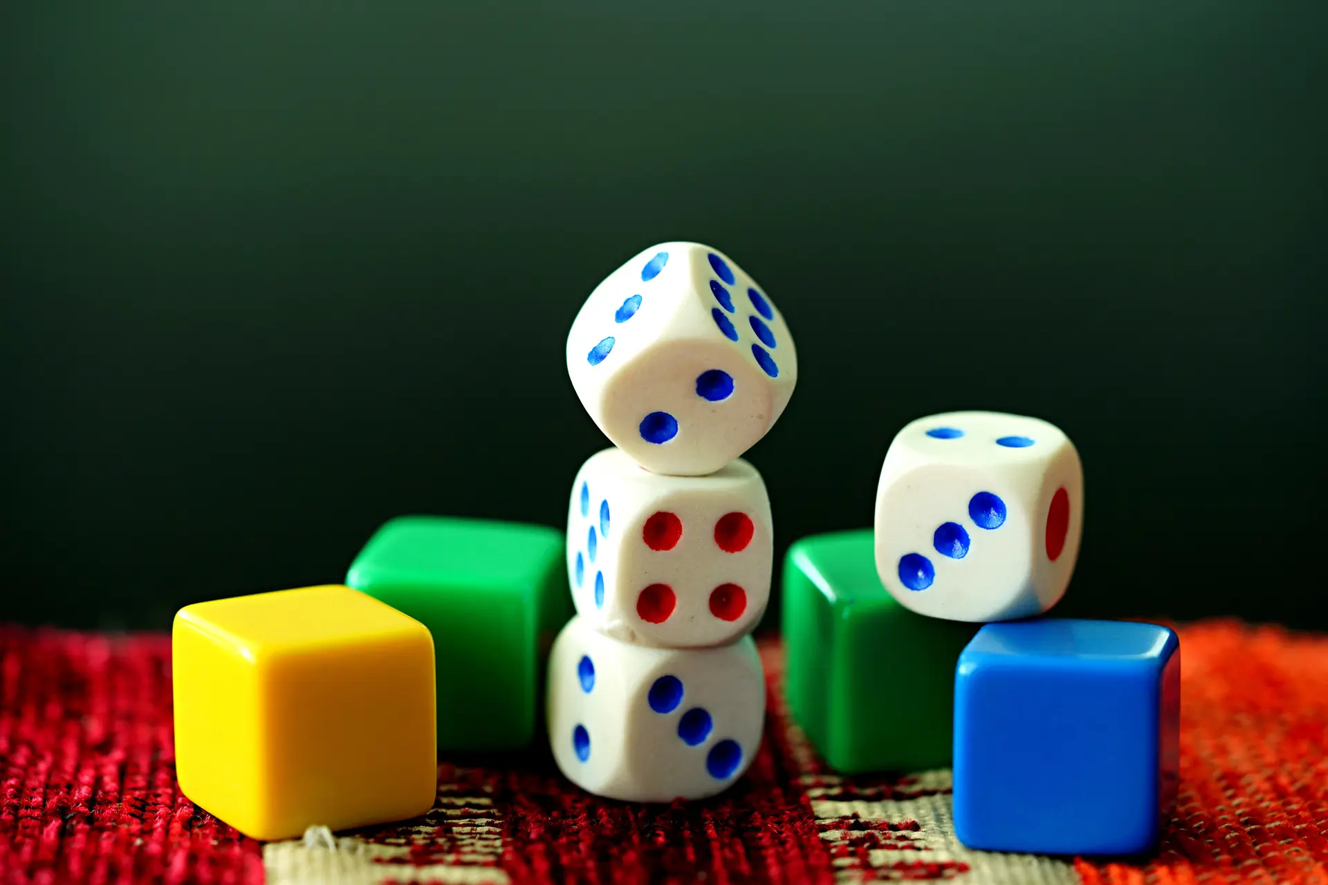 ignartonosbg-dice-6963527