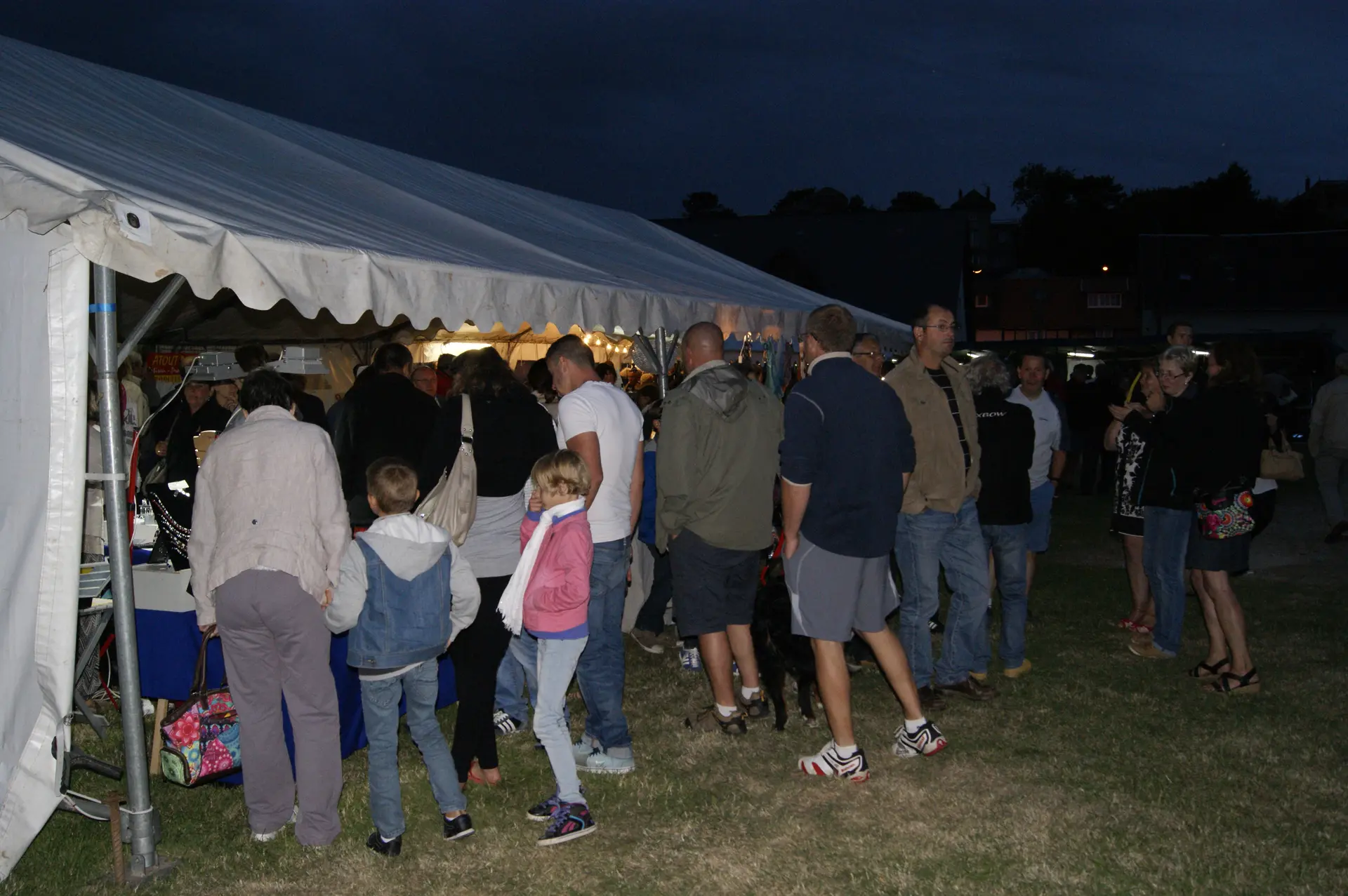Marché Nocturne photo non contractuelle