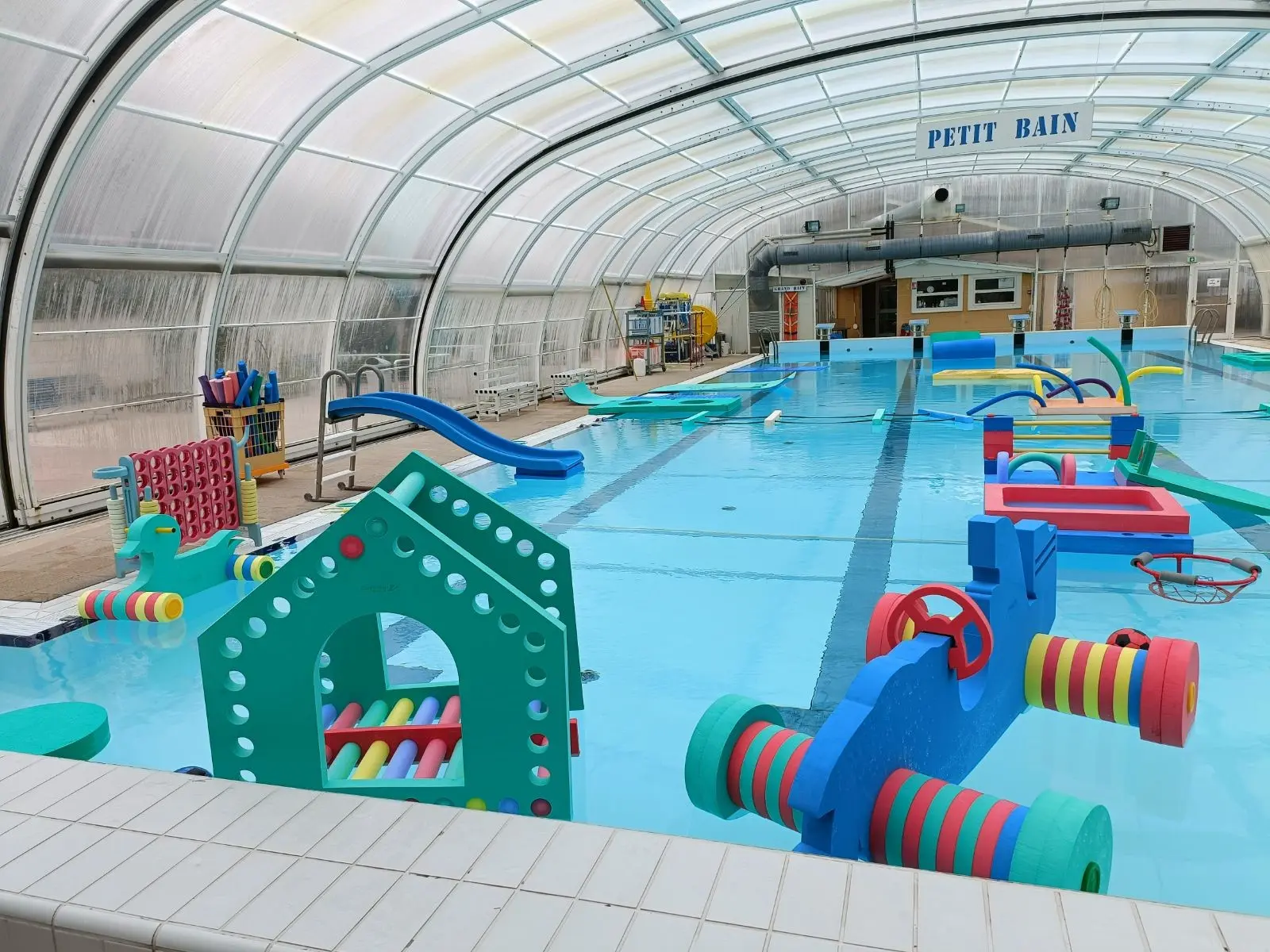 piscine val de saane 6mois-8ans