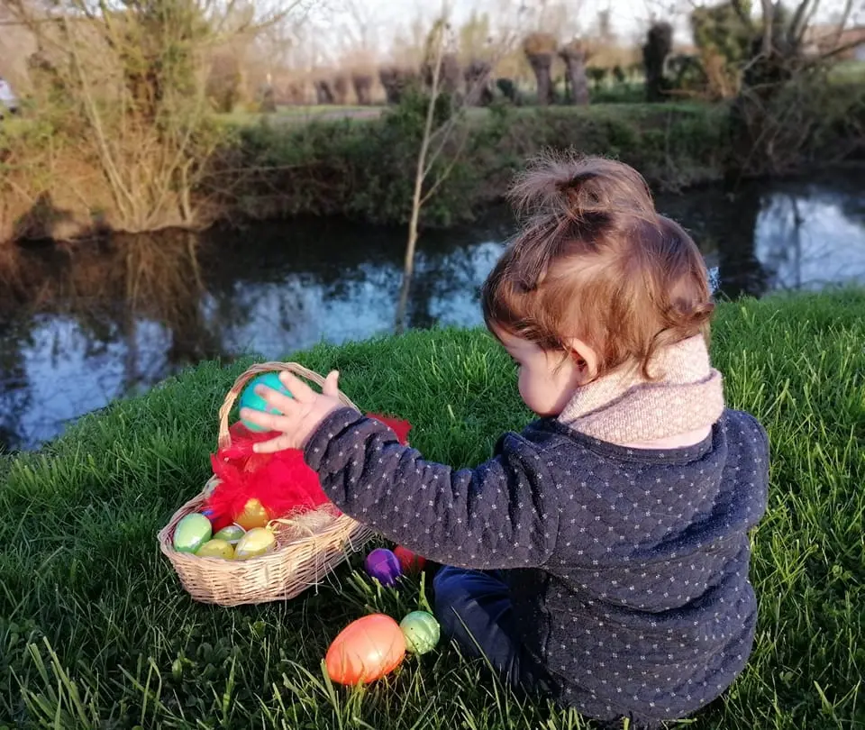 chasse aux oeufs - embarcadère de la Venise Verte - Le Mazeau