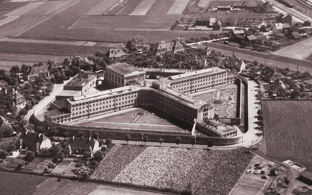 Vue aérienne sur la prison Rheinbach vers 1930