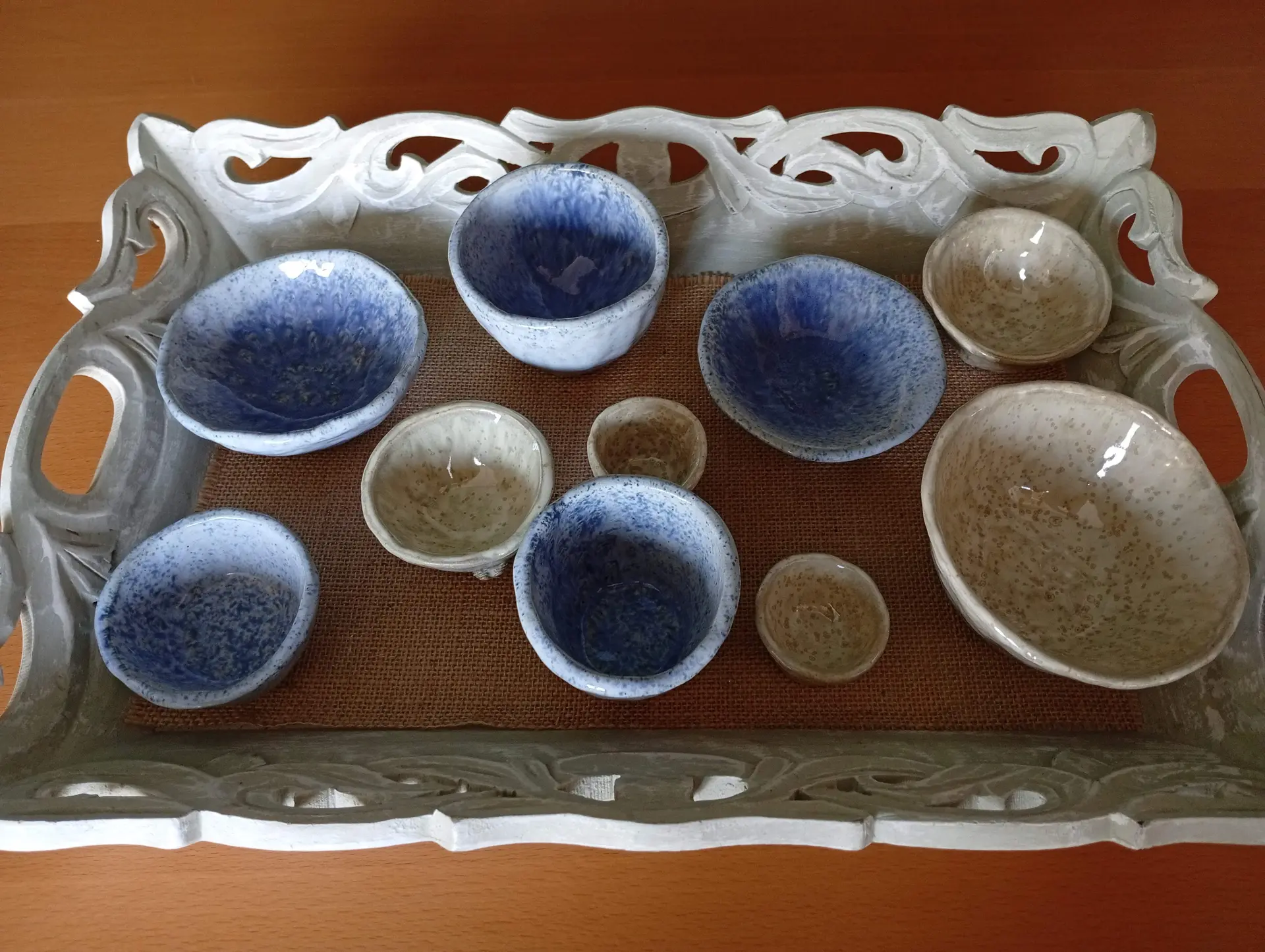 Poteries de l'atelier modelage finalisées - mars 2026