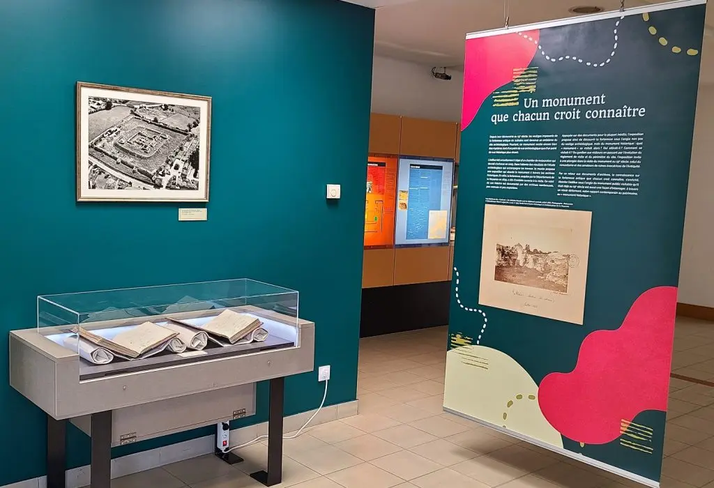 expo de curieuses ruines