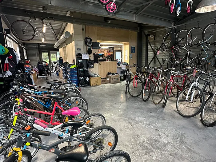 Atelier-recyclerie-EMMAUS_1