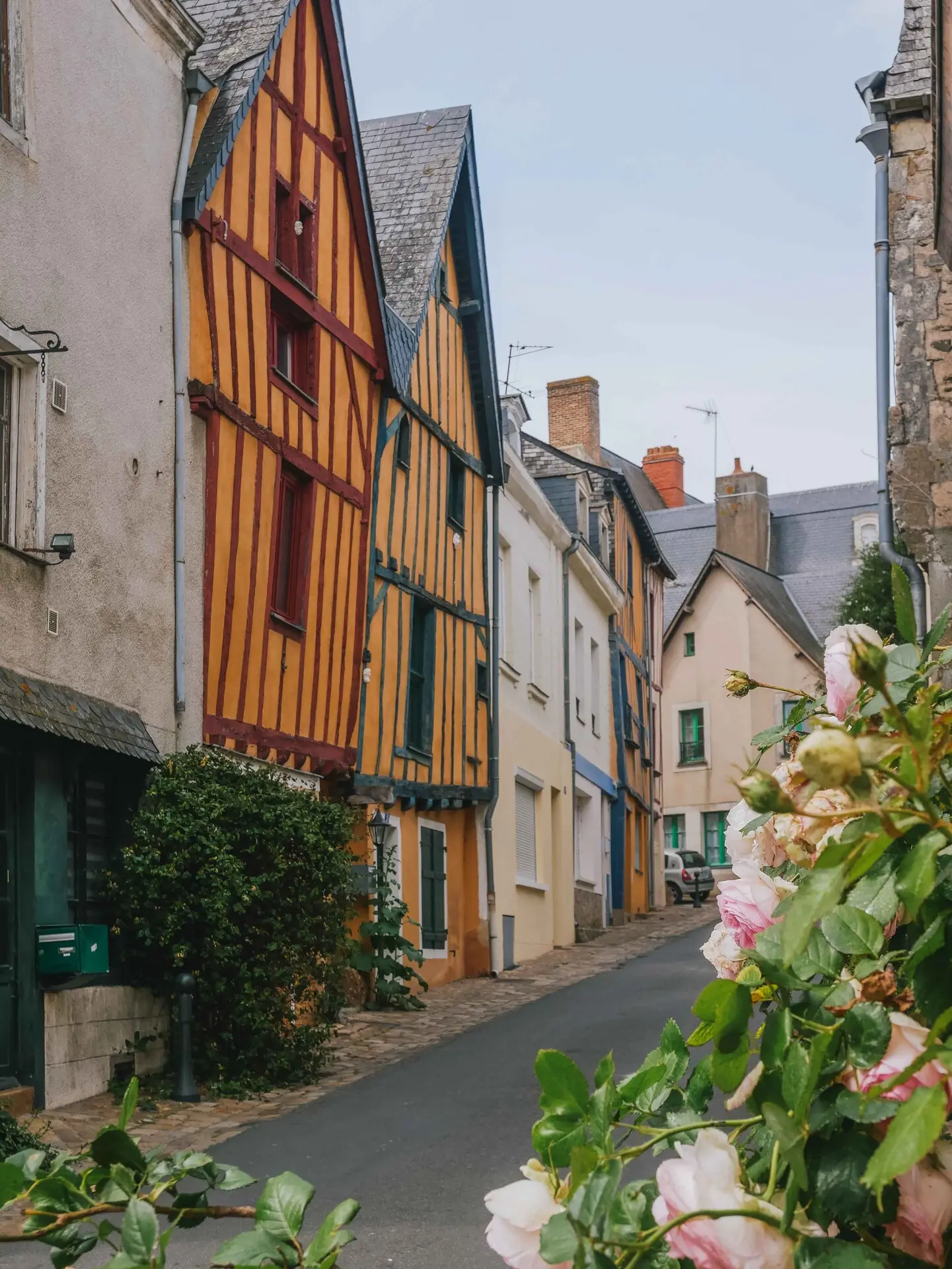 Centre-ville_de_Chateau-Gontier-CP-La_Bougeotte_Francaise_-_Mayenne_Tourisme-8807-1920px