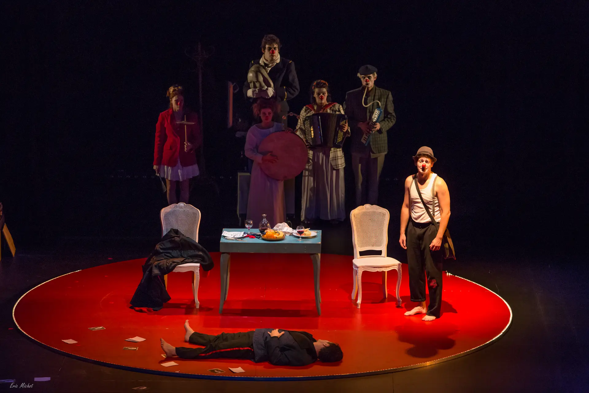 DJ et les clowns �Eric Michot