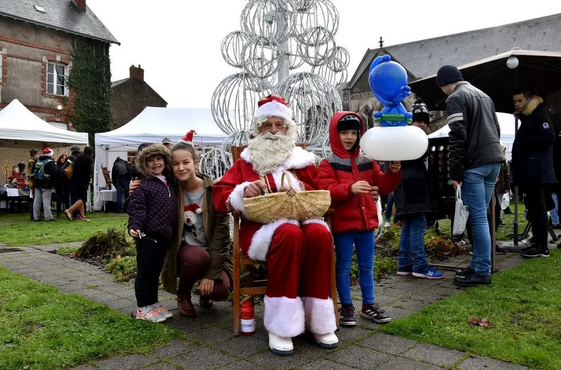 MarchédeNoël_Haute-Goulaine_2024_levignobledenantes-tourisme.com