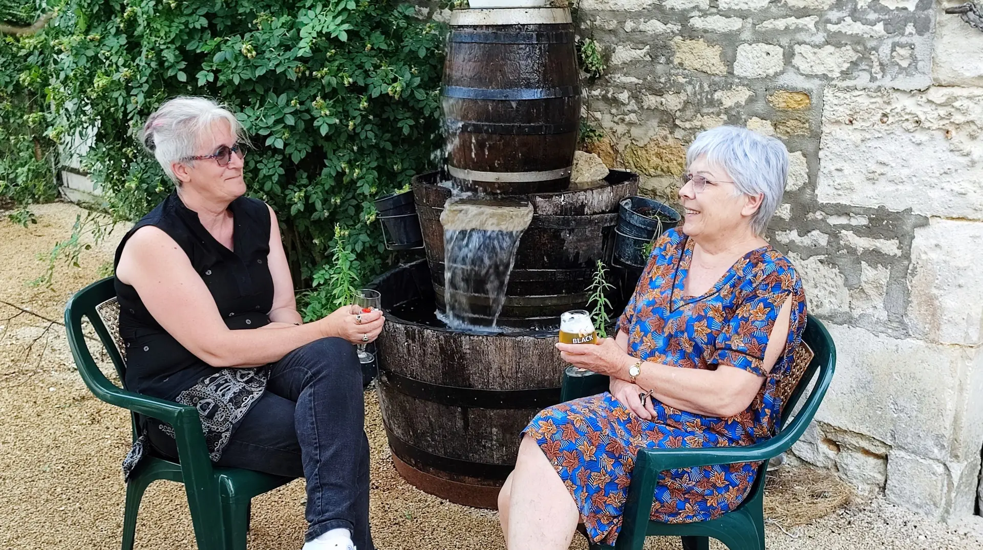 Photo Caryne et Françoise- soirée bistrot patois au mazeau