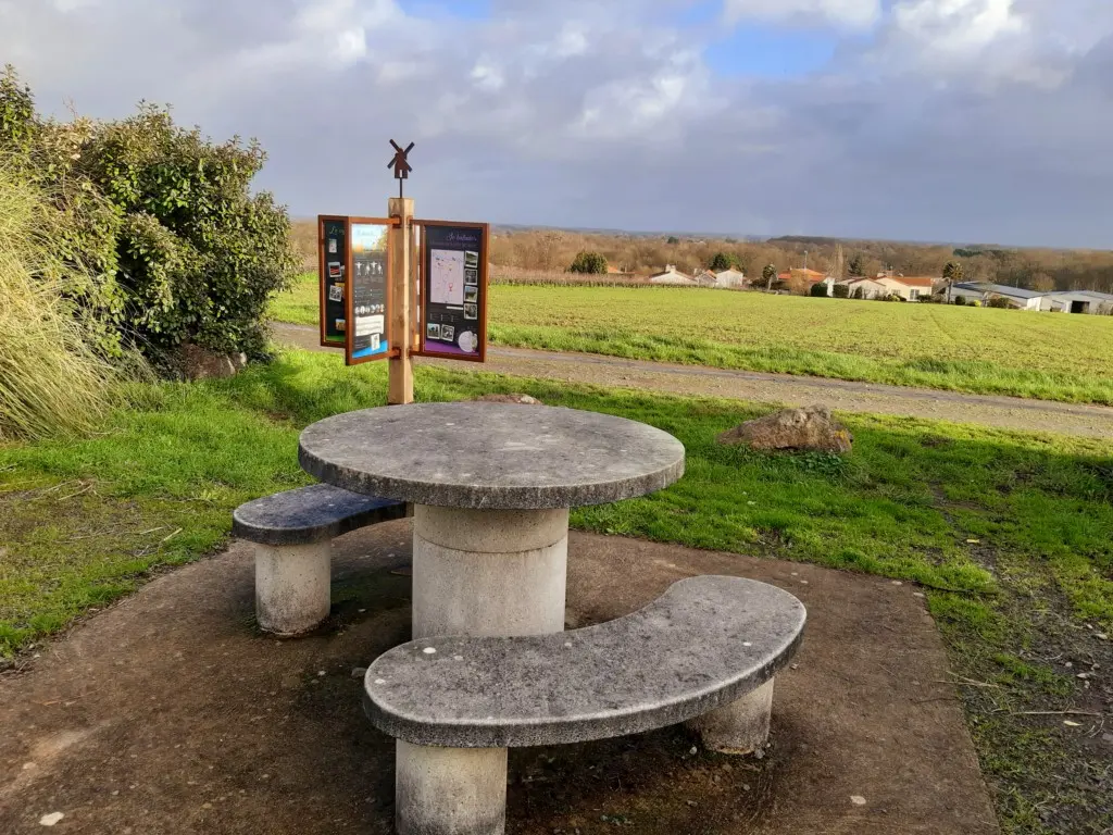 Point de vue au Moulin de la Minière à Monnières