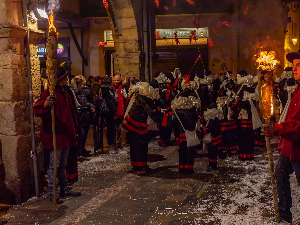 Carnaval de Limoux_2019Le Pont Vieux_© Yannick Douce (2)