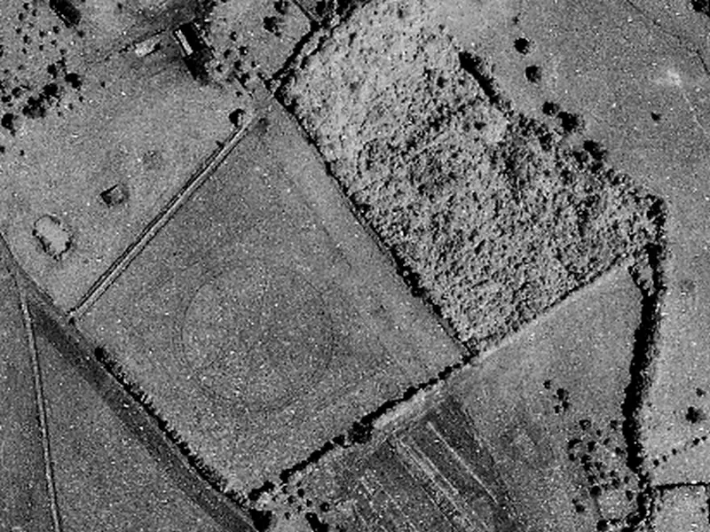 L-Observatoire-luni-solaire-du-Champ-de-la-Lune